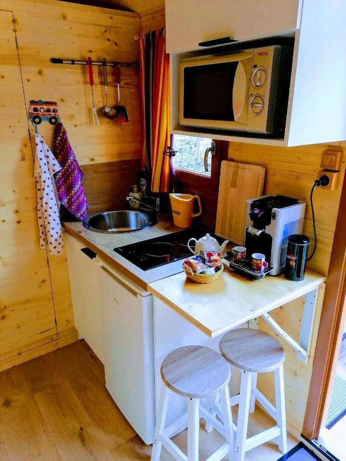 Bed and Breakfast Nimes En Garrigues Esterno foto