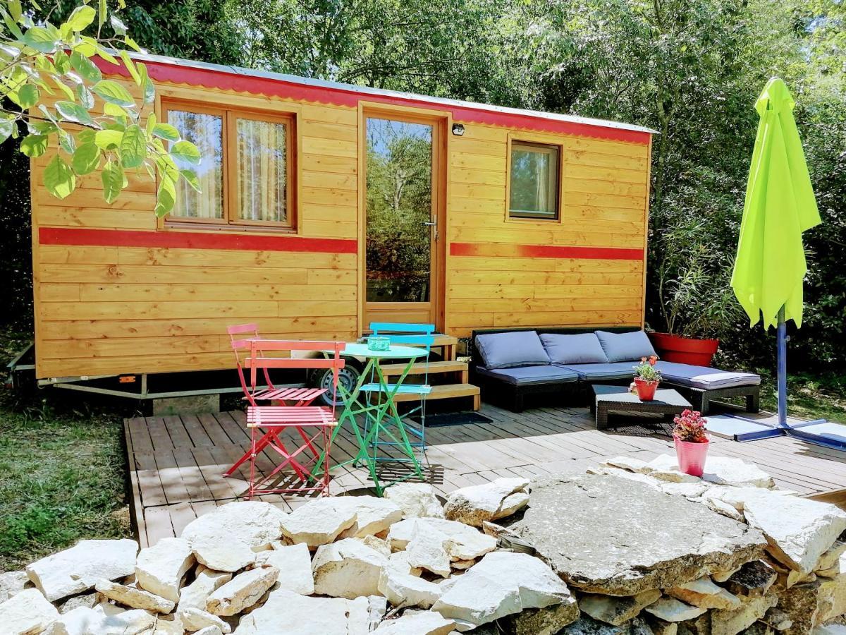 Bed and Breakfast Nimes En Garrigues Esterno foto